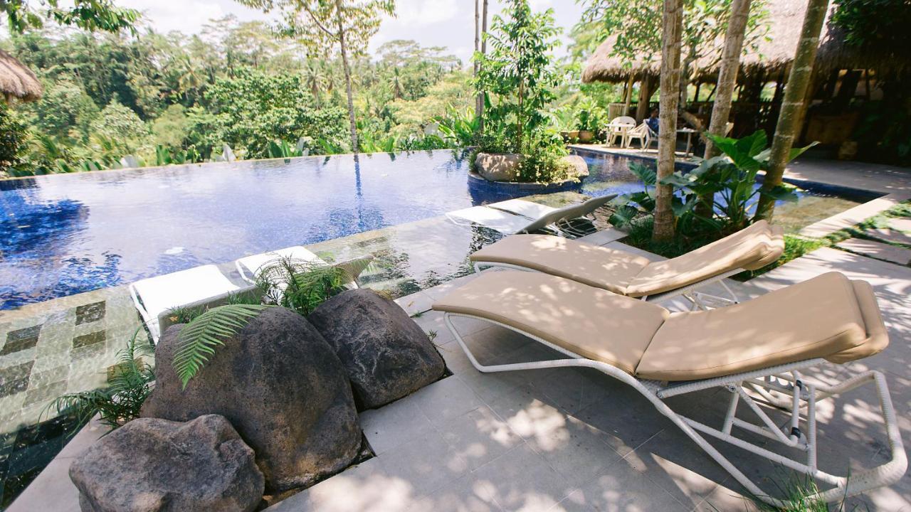 Tejaprana Resort & Spa Ubud  Ngoại thất bức ảnh The pool at the resort