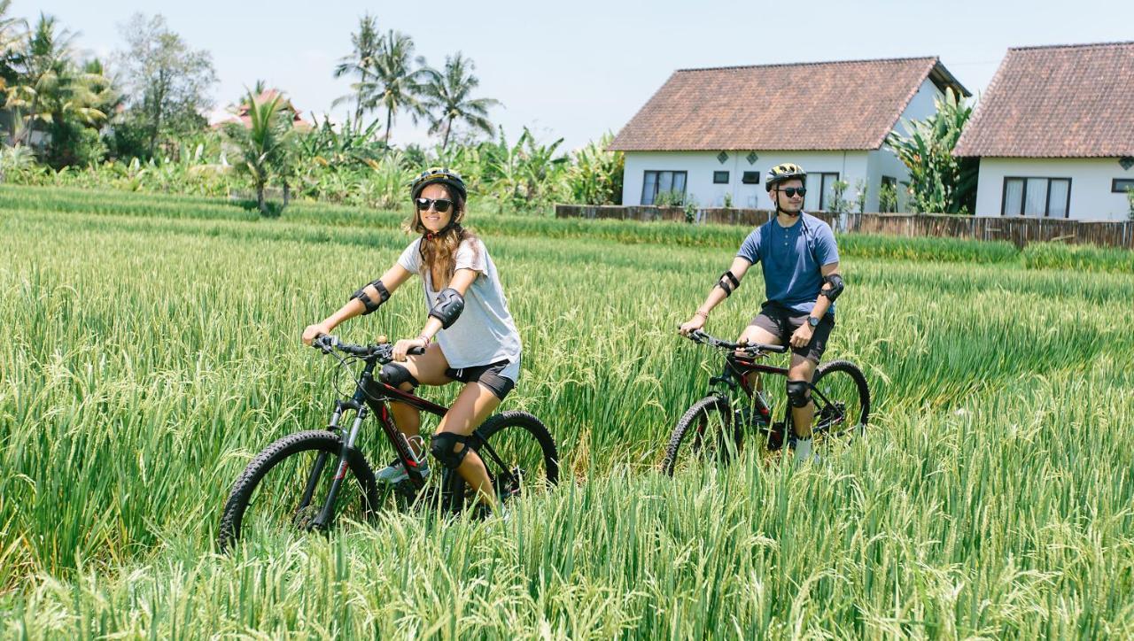 Tejaprana Resort & Spa Ubud  Ngoại thất bức ảnh Cycling in Bali